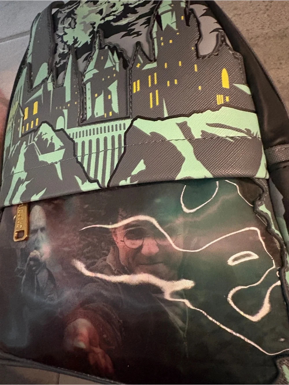 Harry Potter Loungefly. The final battle. Glow in the dark